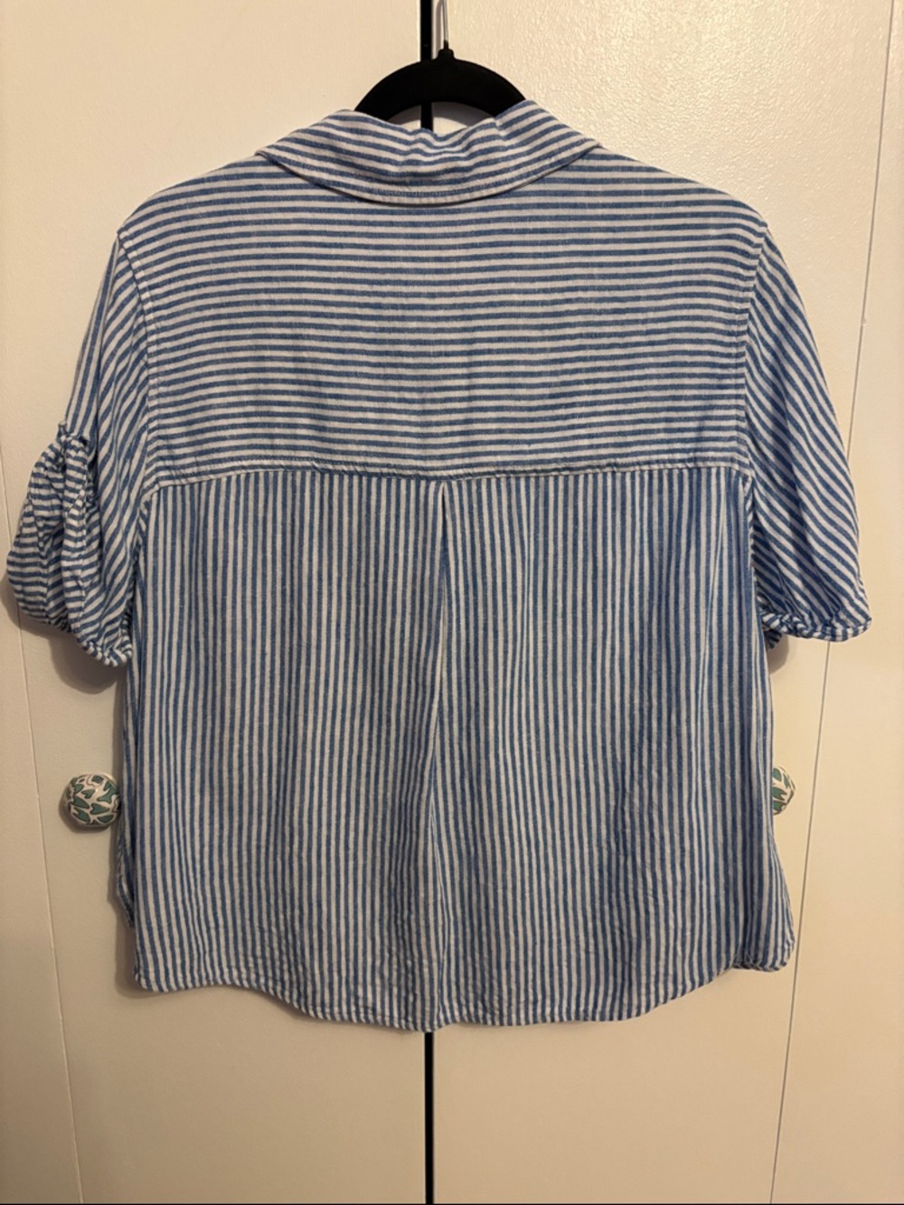 Universal Thread Blue and White Striped Button-Front Shirt - Picture 2 of 7